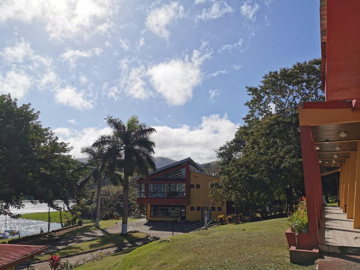 Hotel Puerto San Luis Tilaran Exterior photo